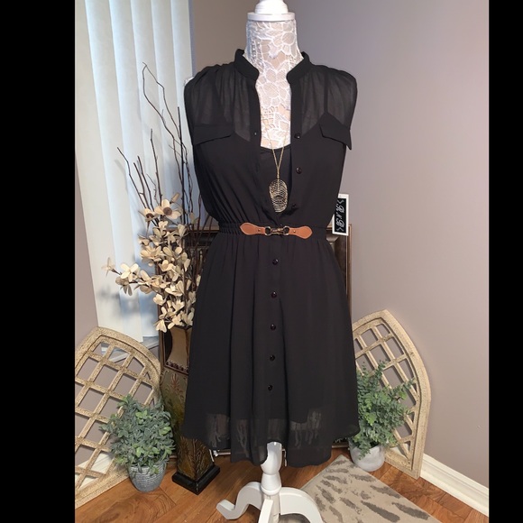 Belted Sleeveless Tunic - Picture 5 of 5
